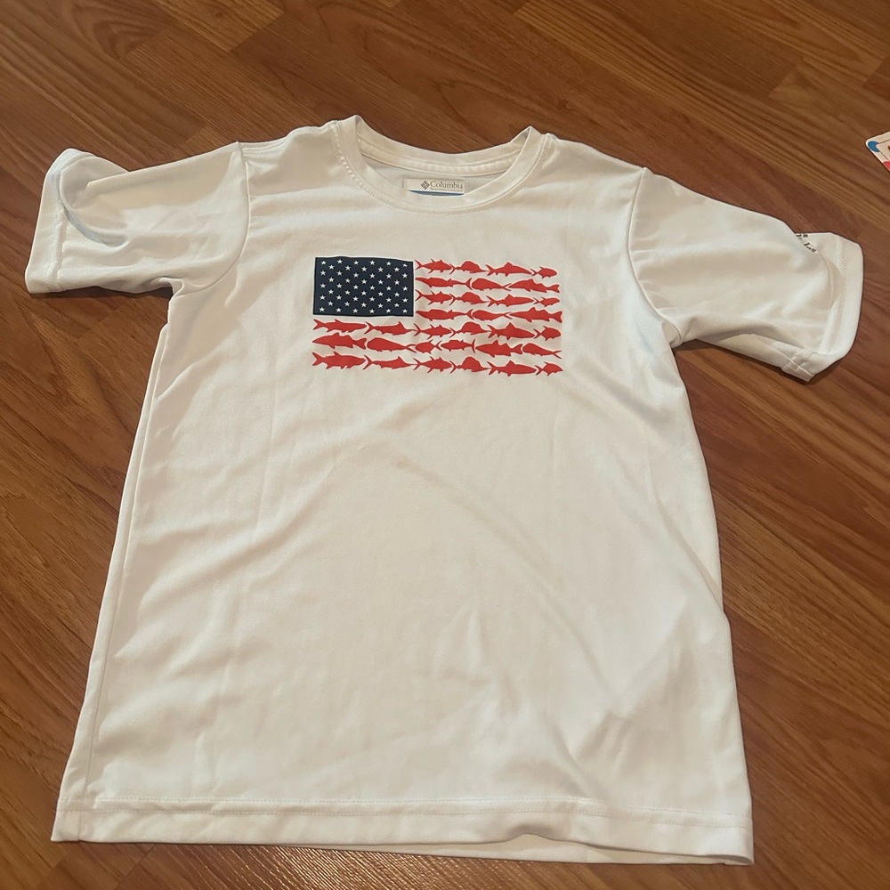 Columbia White Tee with Fish Flag Design